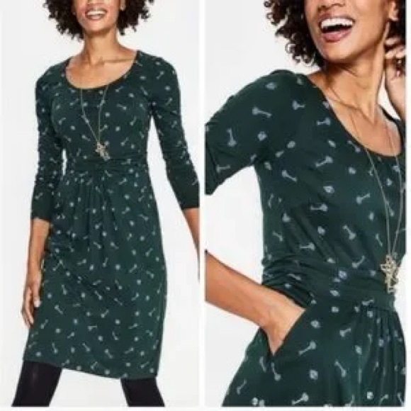 Boden Dresses & Skirts - Boden Emerald Green Mabel Jersey Dress Trinket Print Lock & Key Sz 12 effortless